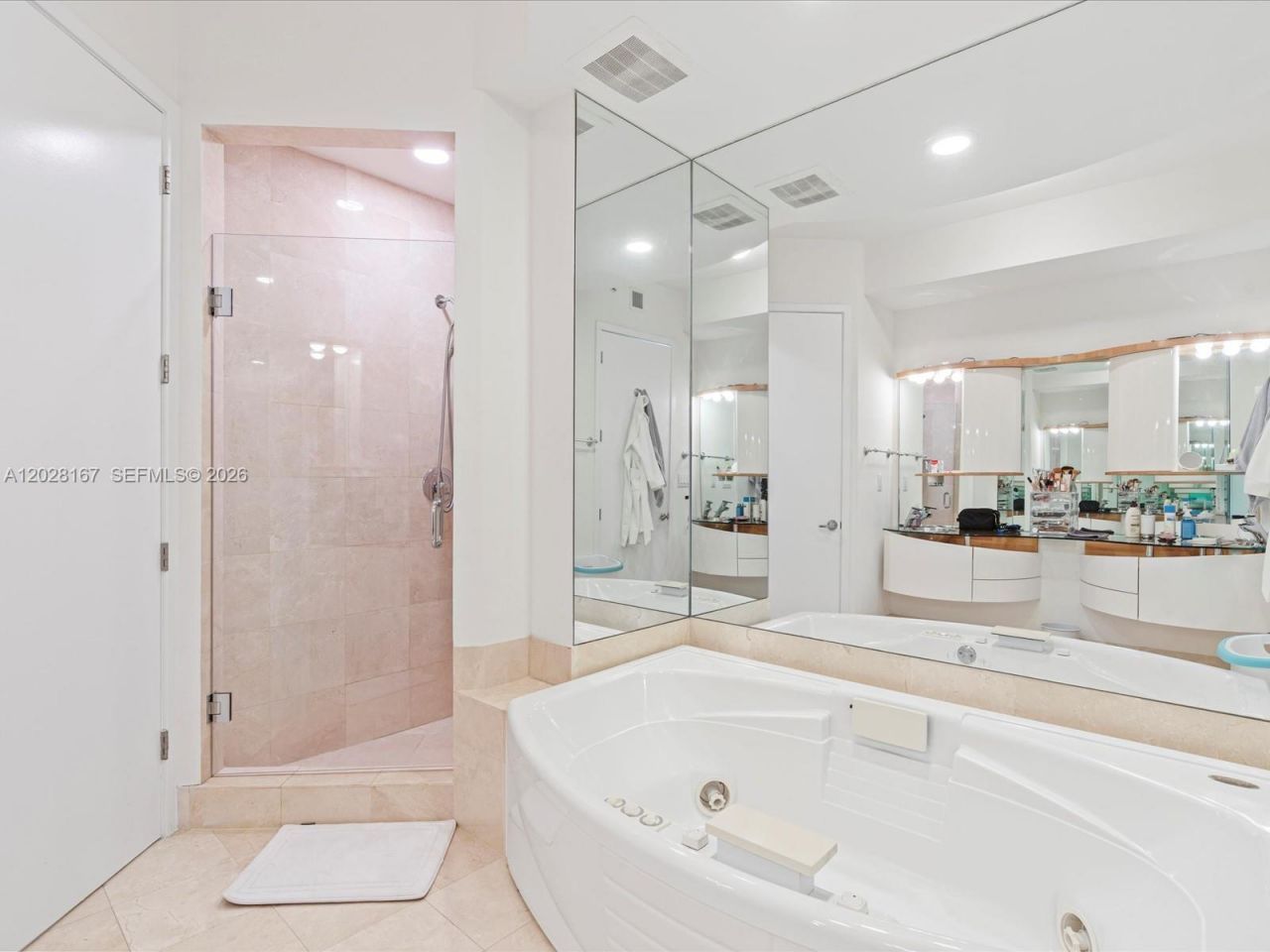 18101 Collins Ave , Unit 1904, Sunny Isles Beach, FL 33160 Photo