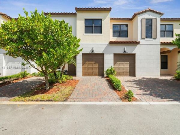 20975 NW 1st Ct , Pembroke Pines, FL 33029