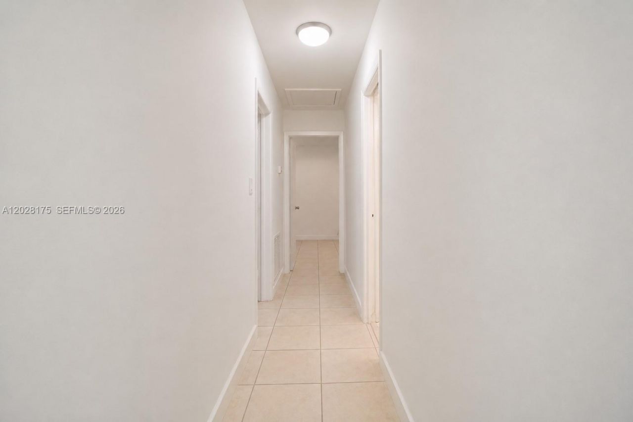 10730 SW 52nd Ter , Miami, FL 33165 Photo