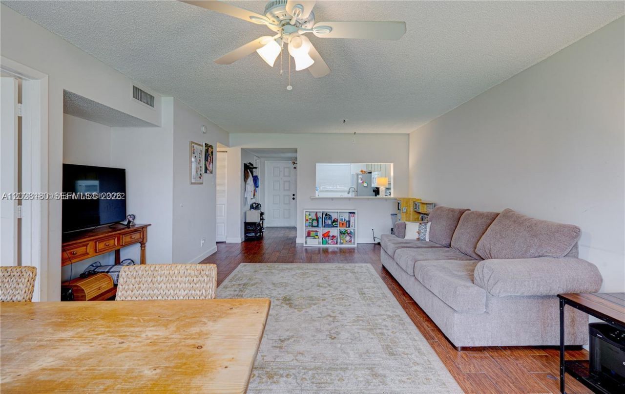 1920 Sabal Palm Dr , Unit 104, Davie, FL 33324 Photo