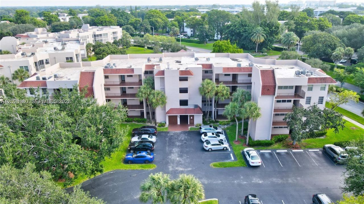 1920 Sabal Palm Dr , Unit 104, Davie, FL 33324 Photo