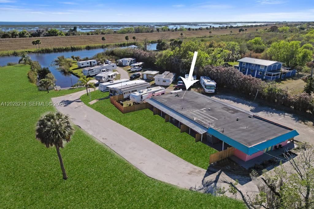 1422 Us Highway 441, Okeechobee, FL 34974 Photo
