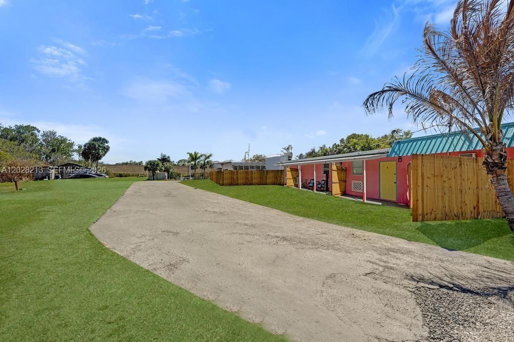 1422 Us Highway 441, Okeechobee, FL 34974 Photo