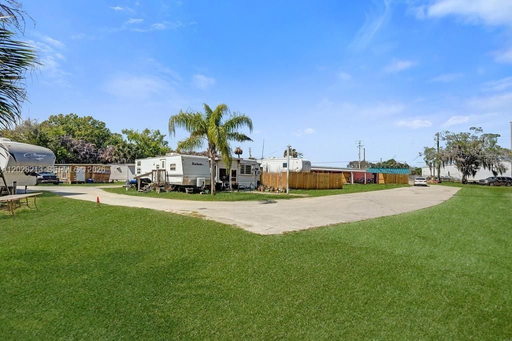 1422 Us Highway 441, Okeechobee, FL 34974 Photo