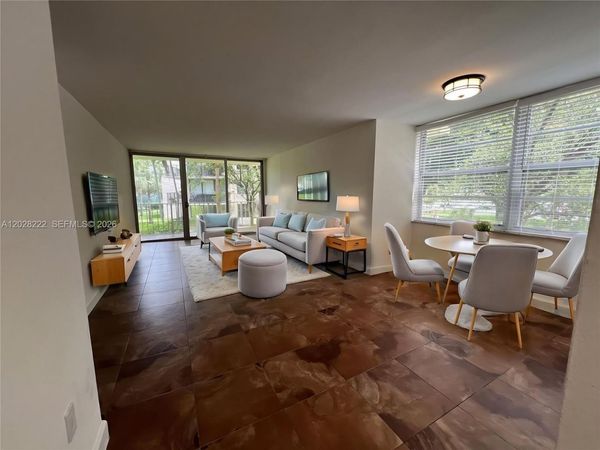 13100 SW 92nd Ave, Unit A-212, Miami, FL 33176