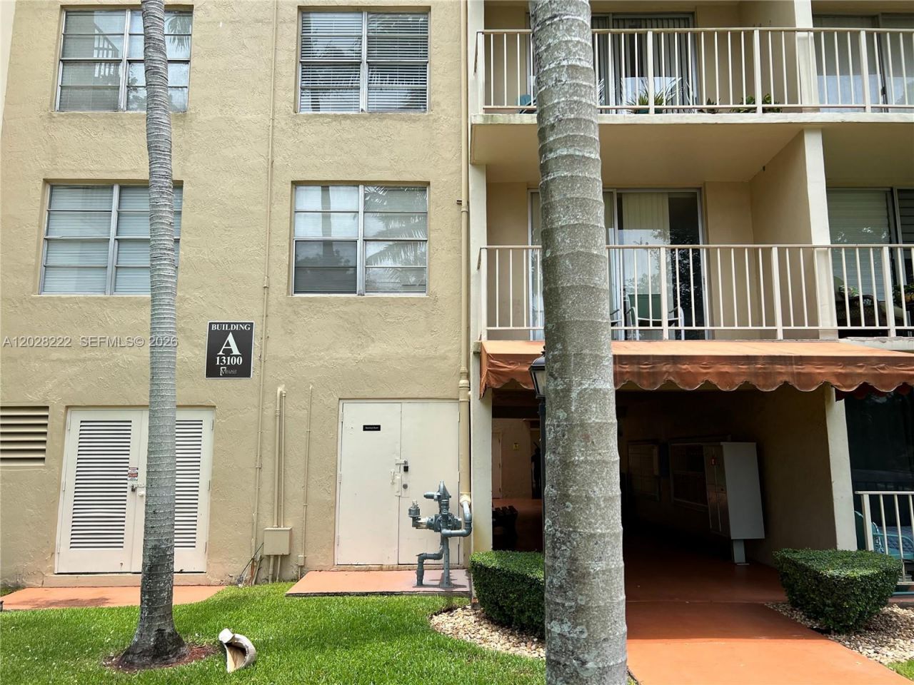 13100 SW 92nd Ave, Unit A-212, Miami, FL 33176 Photo