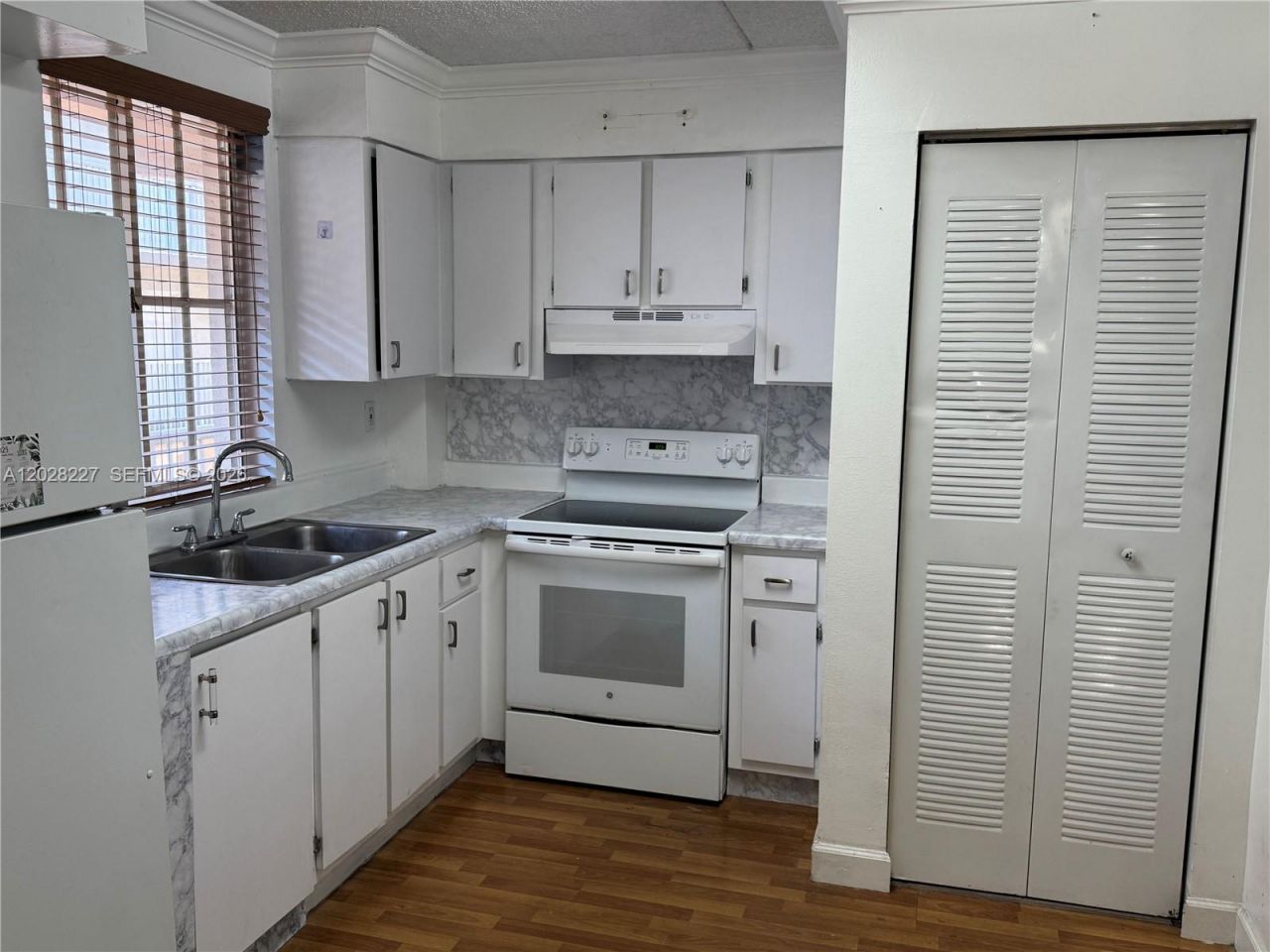 6195 NW 186th St , Unit 303, Hialeah, FL 33015 Photo