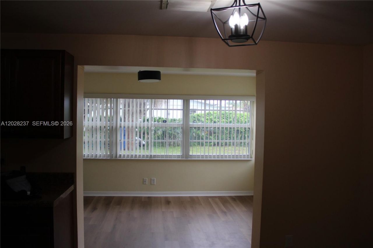 1570 W 13th St, Riviera Beach, FL 33404 Photo