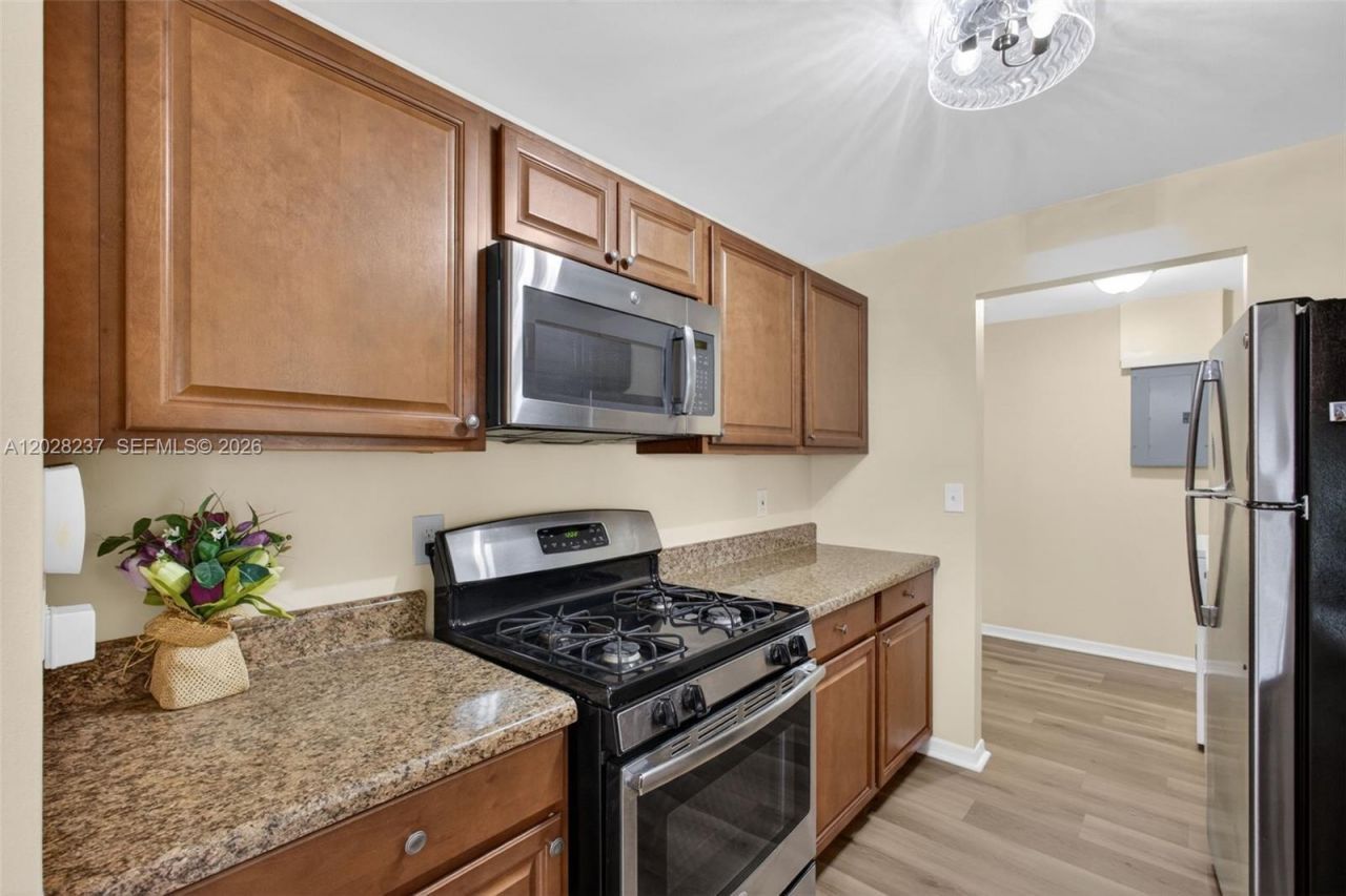 1570 W 13th St, Riviera Beach, FL 33404 Photo