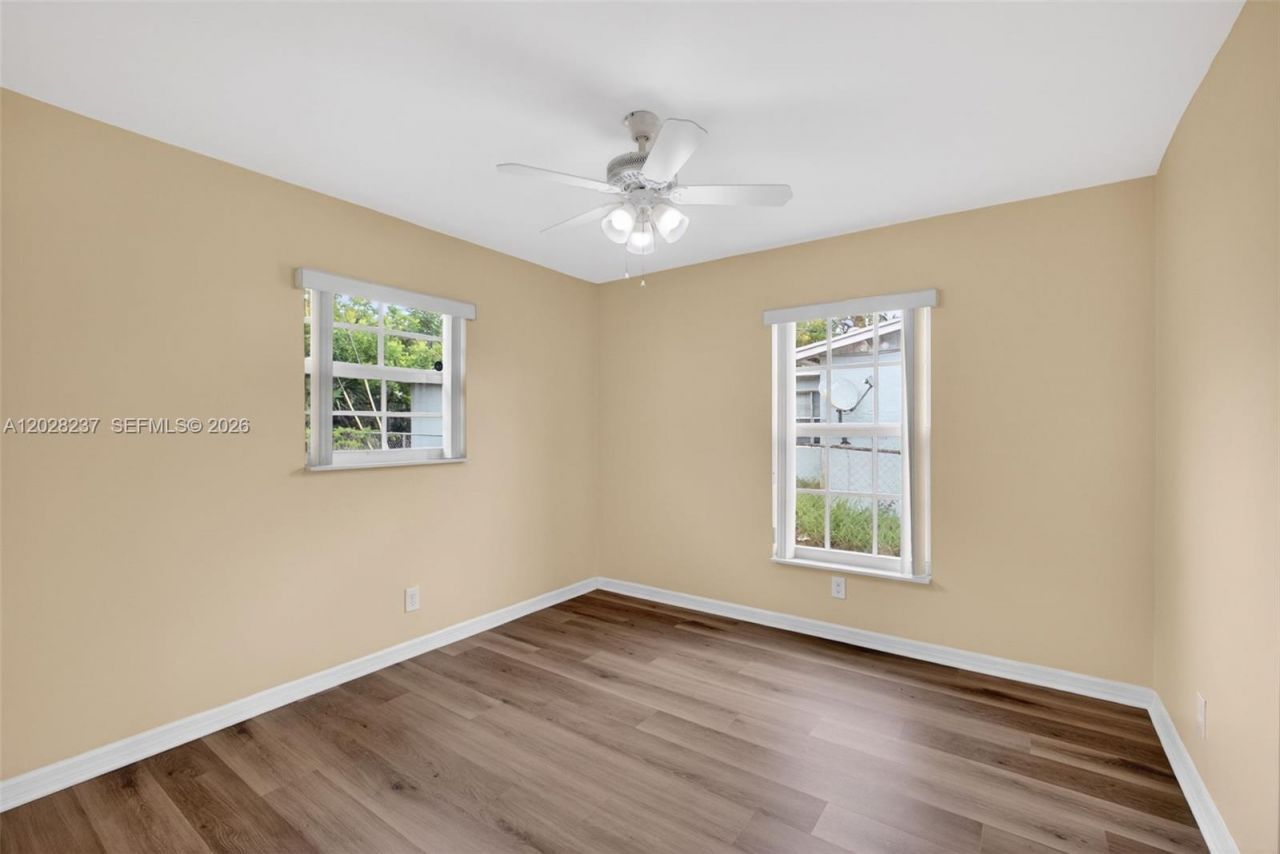 1570 W 13th St, Riviera Beach, FL 33404 Photo
