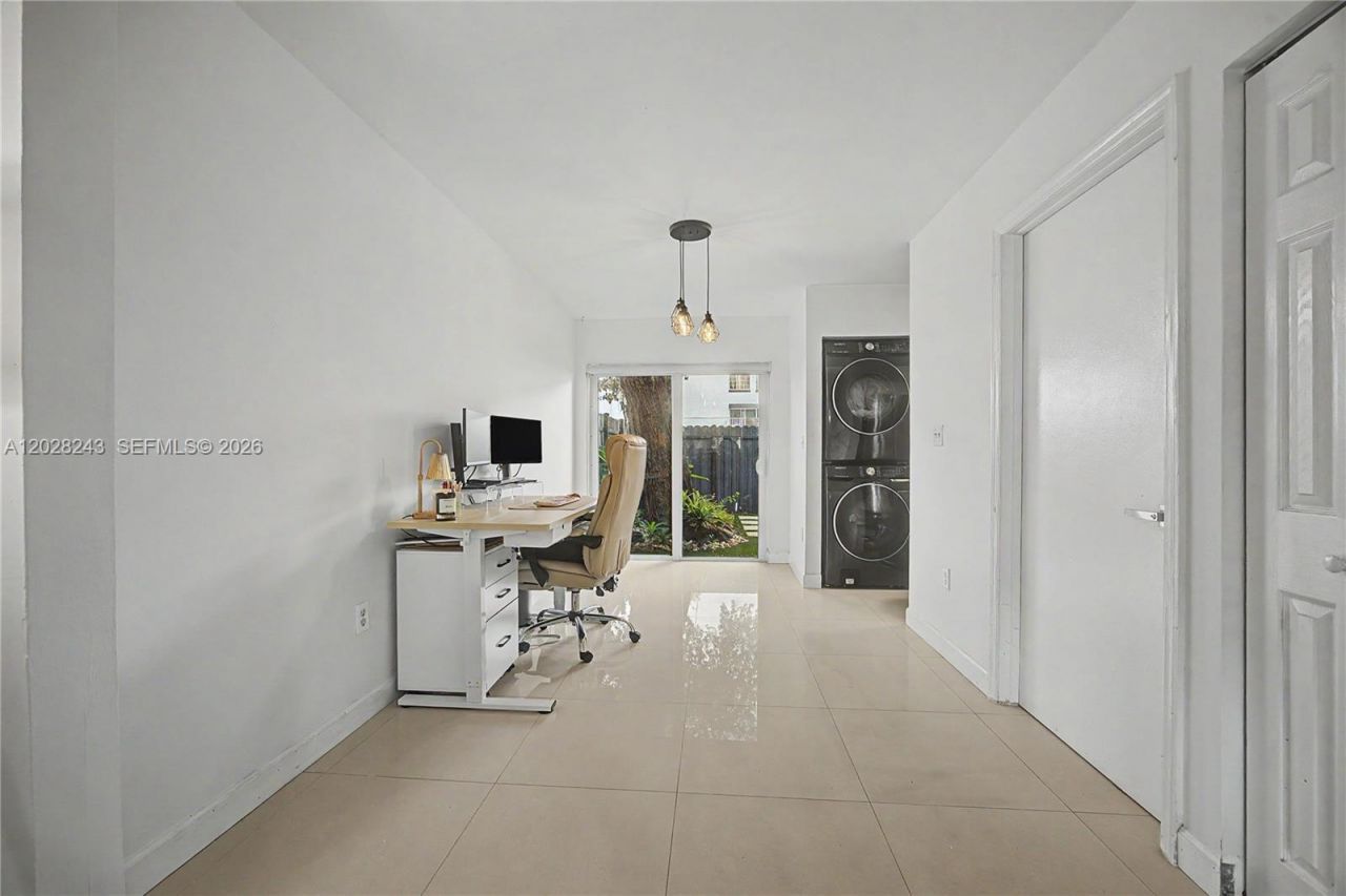 8545 SW 109th Ave, Unit 8545, Miami, FL 33173 Photo