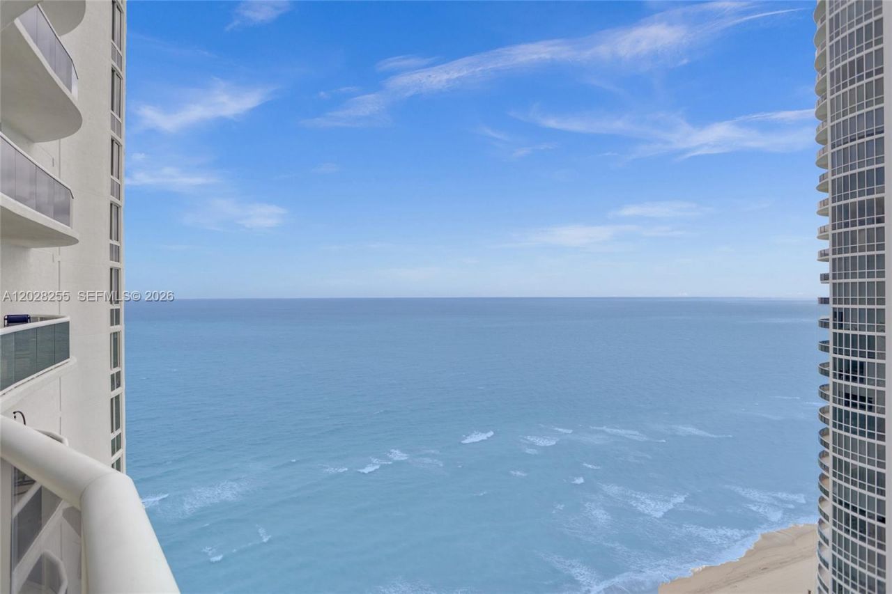 15901 Collins Ave , Unit 2807, Sunny Isles Beach, FL 33160 Photo