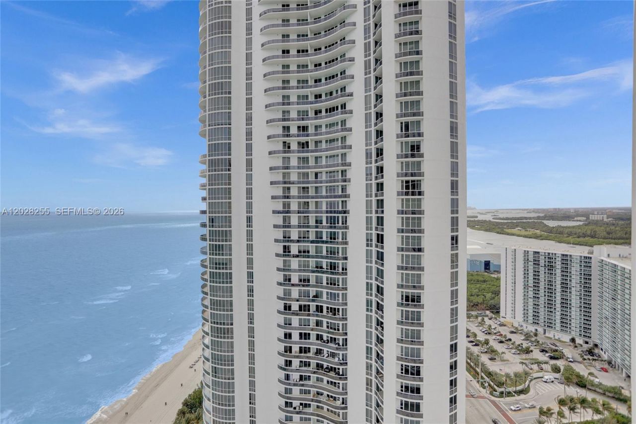 15901 Collins Ave , Unit 2807, Sunny Isles Beach, FL 33160 Photo