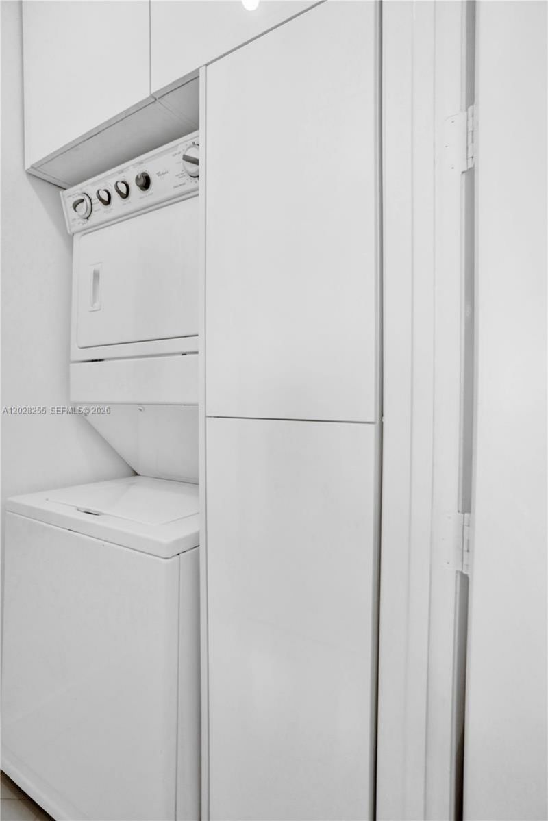 15901 Collins Ave , Unit 2807, Sunny Isles Beach, FL 33160 Photo