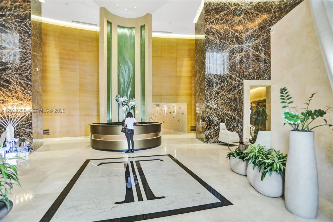 15901 Collins Ave , Unit 2807, Sunny Isles Beach, FL 33160 Photo