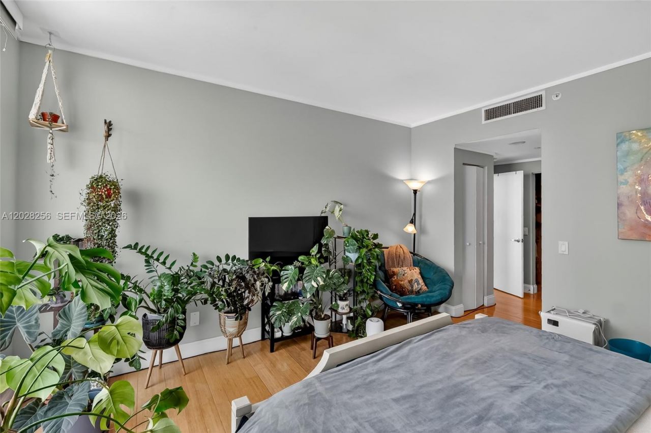 2475 Brickell Ave , Unit 2407, Miami, FL 33129 Photo