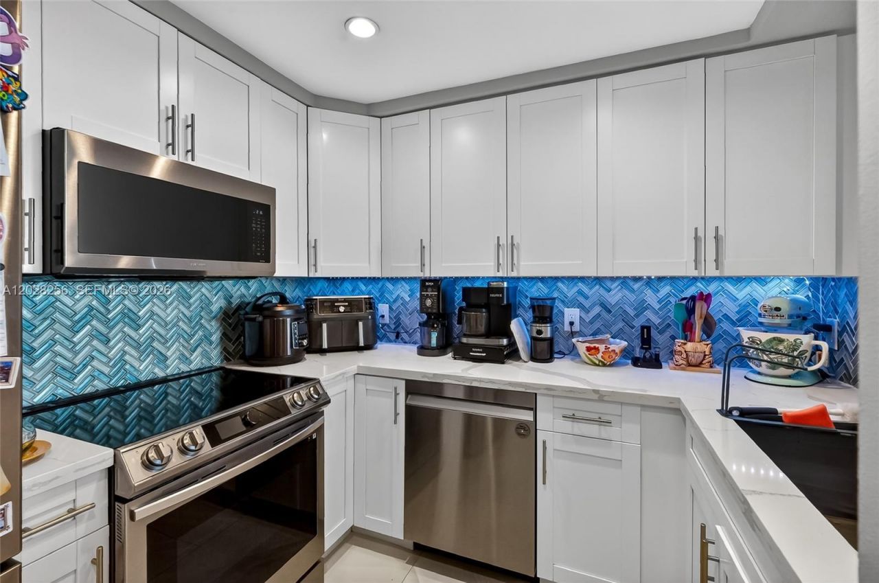 2475 Brickell Ave , Unit 2407, Miami, FL 33129 Photo