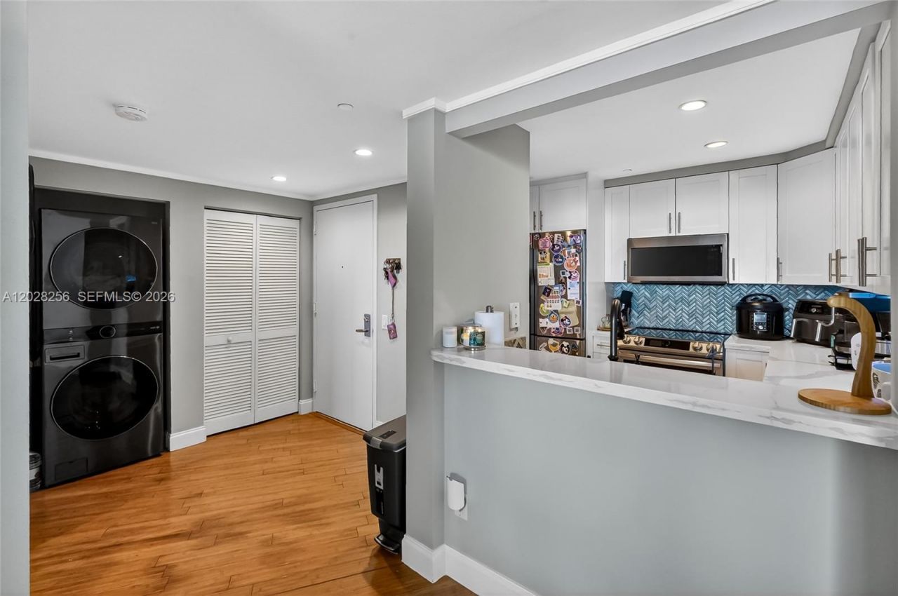2475 Brickell Ave , Unit 2407, Miami, FL 33129 Photo