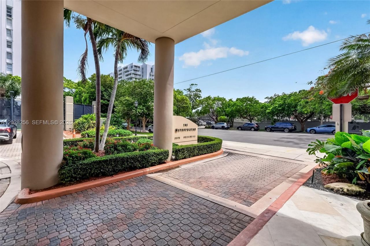 2475 Brickell Ave , Unit 2407, Miami, FL 33129 Photo