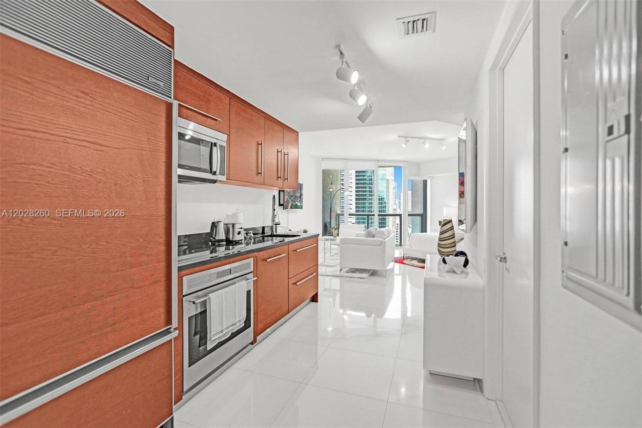 475 Brickell Ave , Unit 3408, Miami, FL 33131 Photo