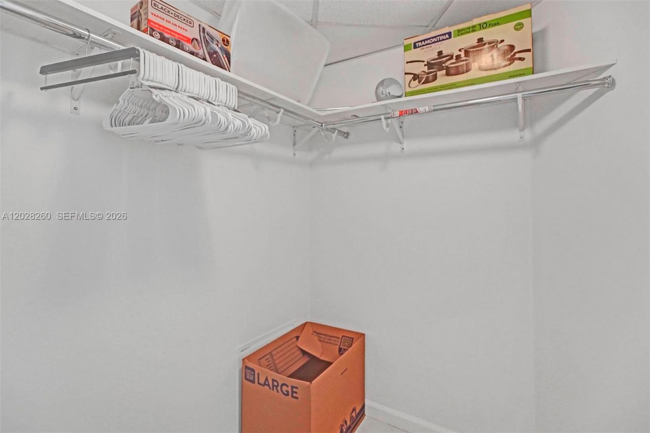 475 Brickell Ave , Unit 3408, Miami, FL 33131 Photo