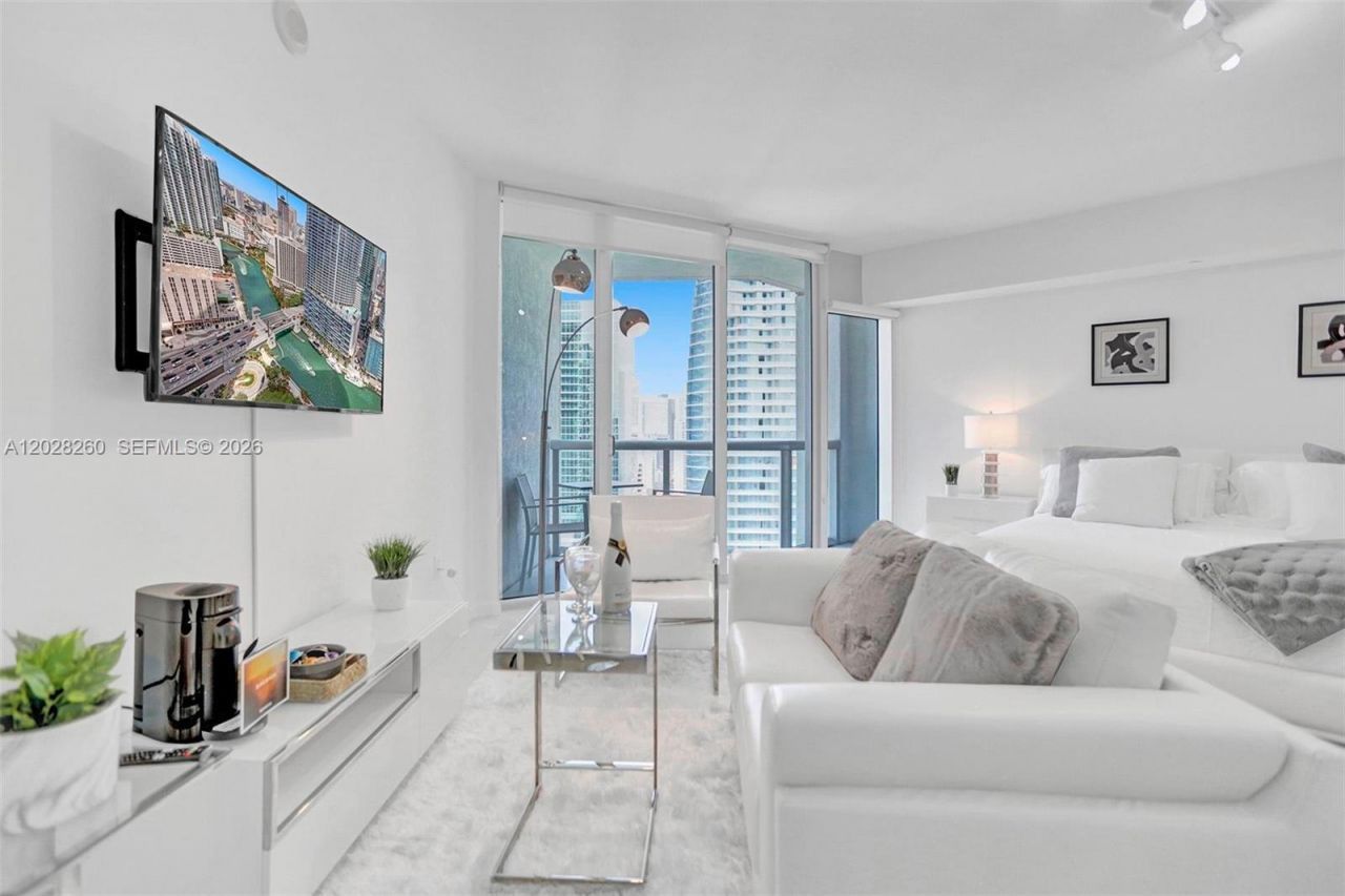 475 Brickell Ave , Unit 3408, Miami, FL 33131 Photo