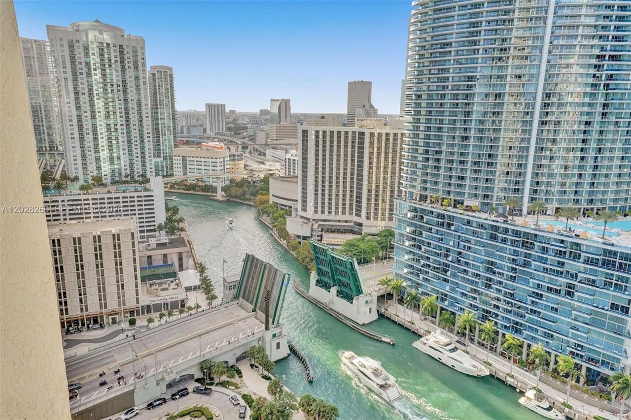 475 Brickell Ave , Unit 3408, Miami, FL 33131 Photo