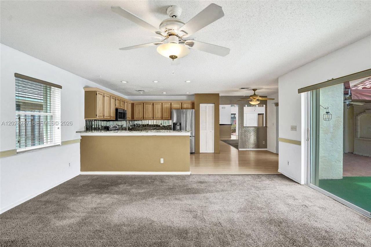 8860 Southern Orchard Rd S, Davie, FL 33328 Photo