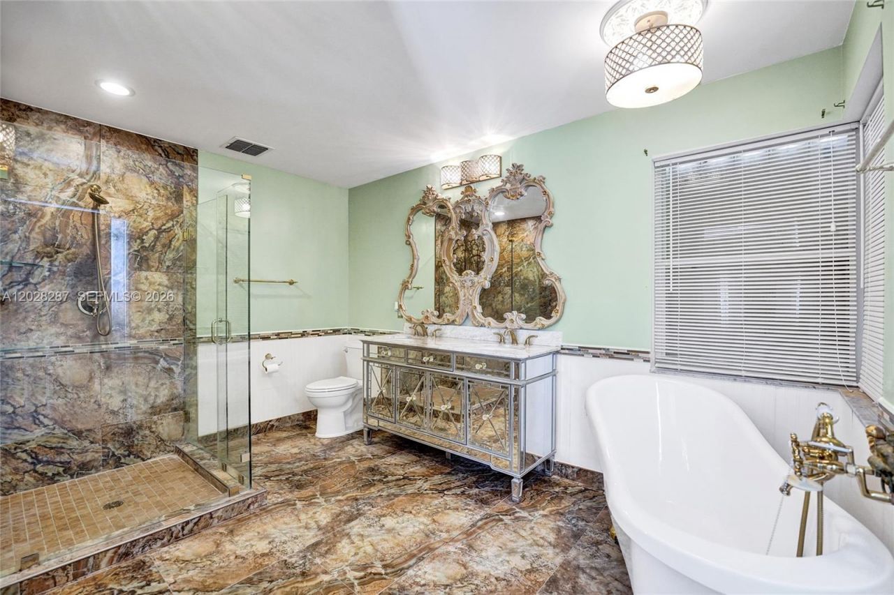 8860 Southern Orchard Rd S, Davie, FL 33328 Photo