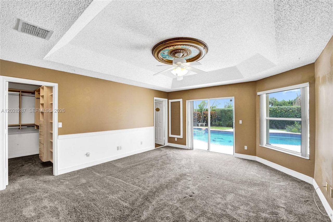 8860 Southern Orchard Rd S, Davie, FL 33328 Photo