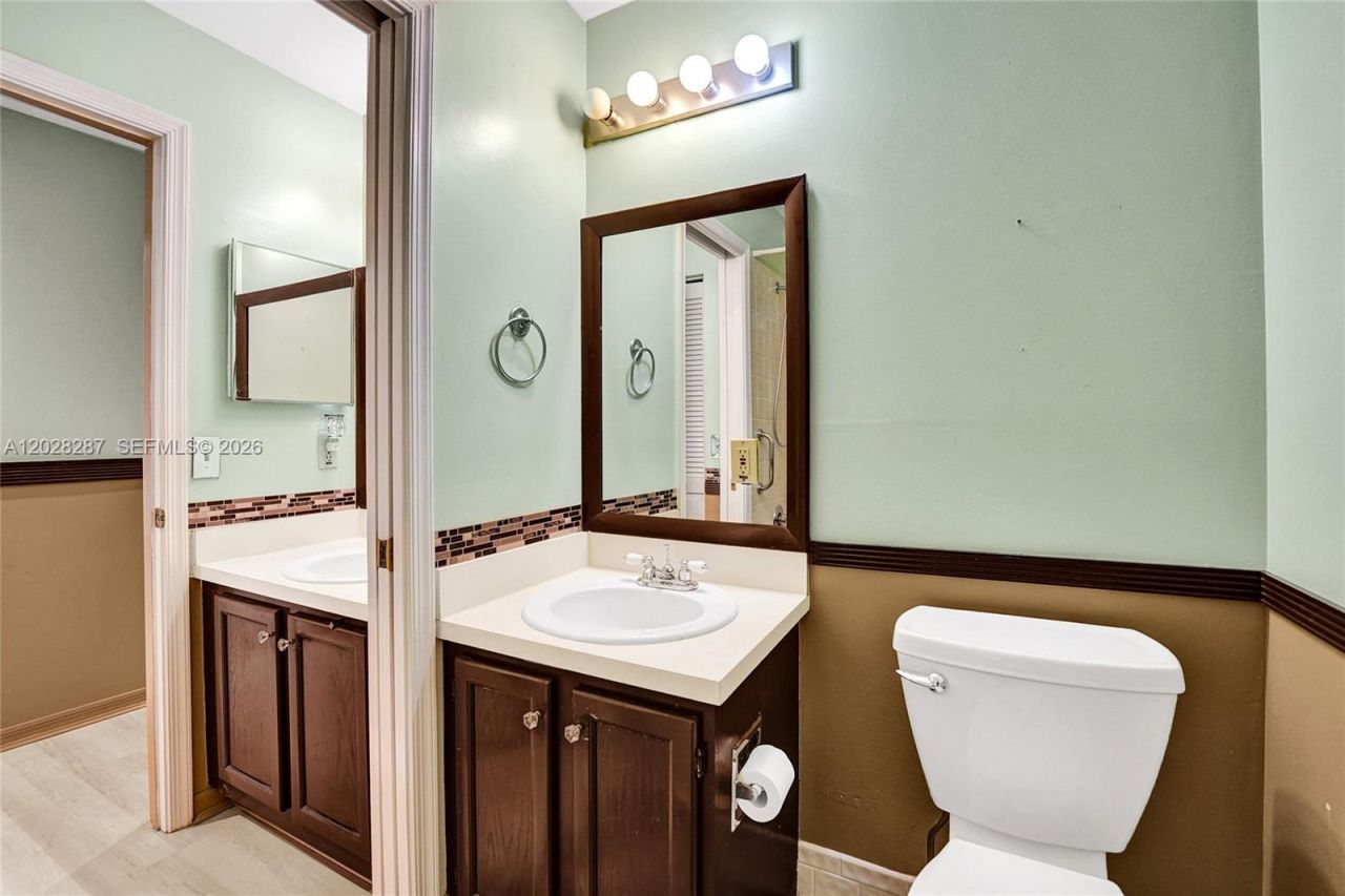 8860 Southern Orchard Rd S, Davie, FL 33328 Photo