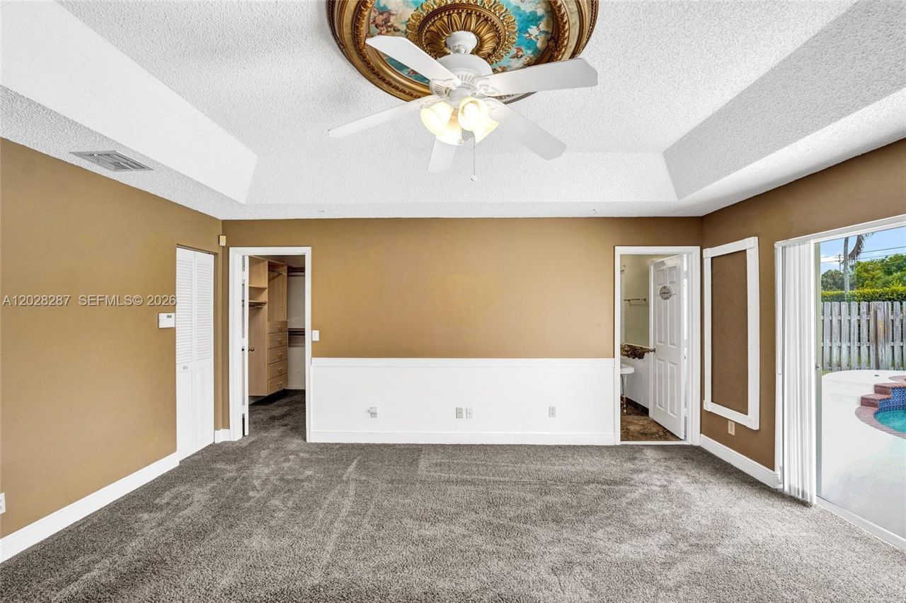 8860 Southern Orchard Rd S, Davie, FL 33328 Photo