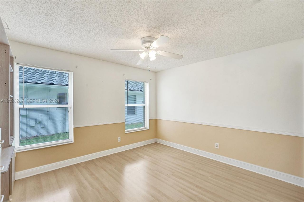 8860 Southern Orchard Rd S, Davie, FL 33328 Photo