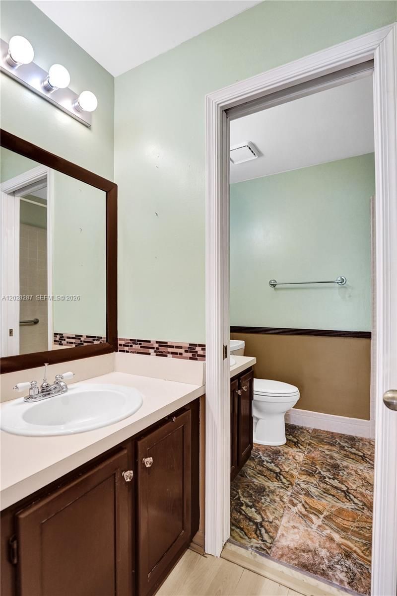 8860 Southern Orchard Rd S, Davie, FL 33328 Photo