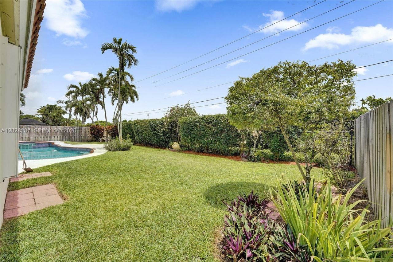 8860 Southern Orchard Rd S, Davie, FL 33328 Photo