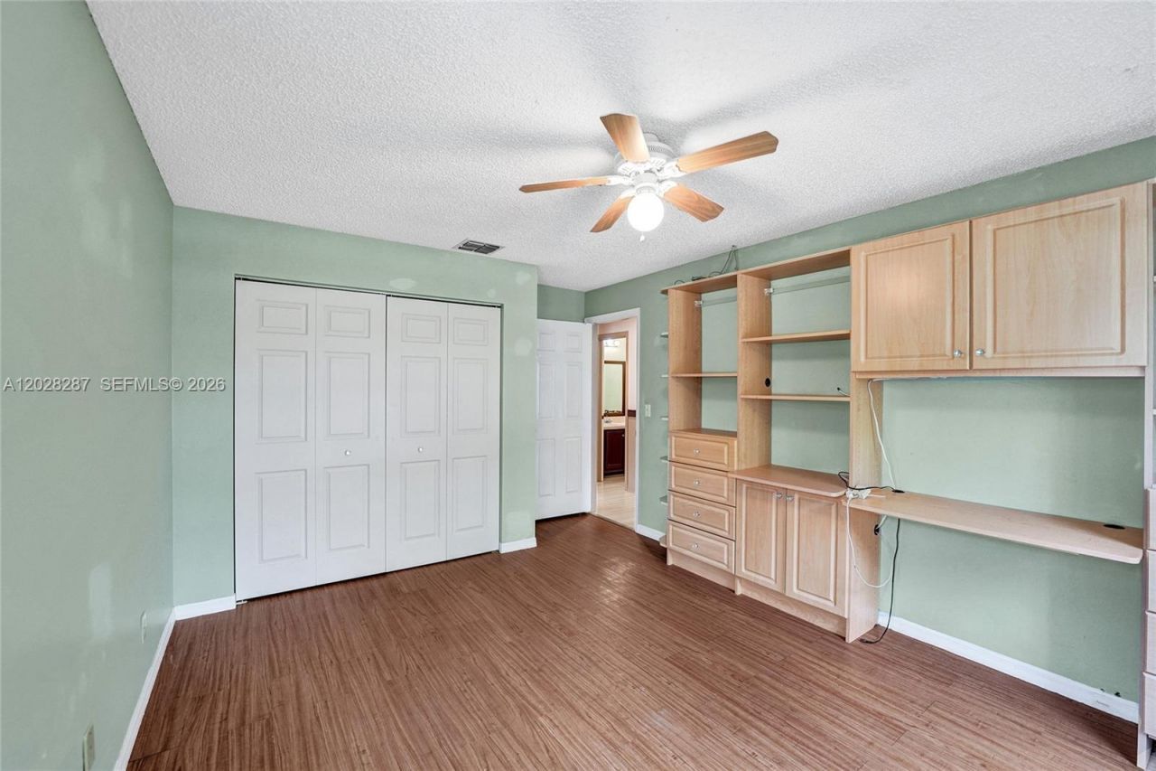 8860 Southern Orchard Rd S, Davie, FL 33328 Photo