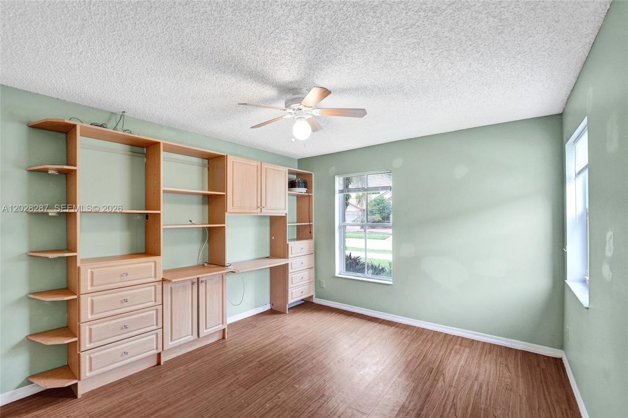 8860 Southern Orchard Rd S, Davie, FL 33328 Photo