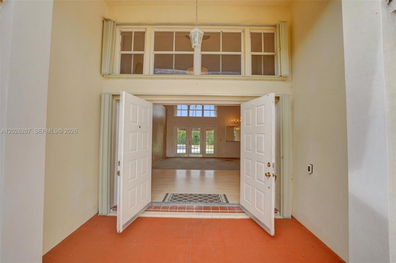 8860 Southern Orchard Rd S, Davie, FL 33328 Photo