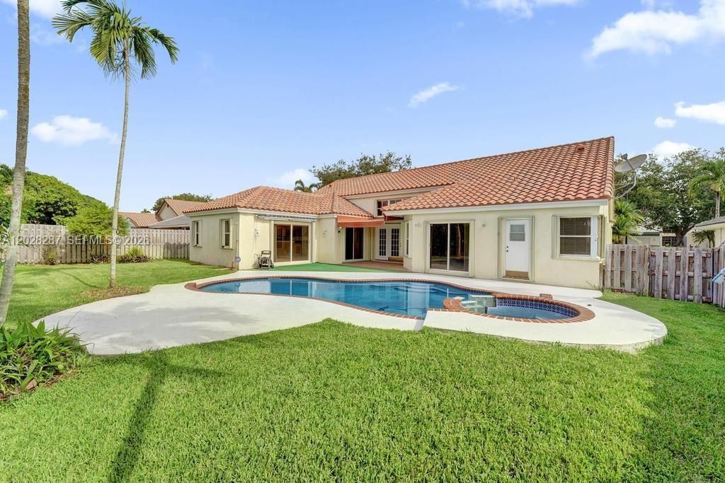 8860 Southern Orchard Rd S, Davie, FL 33328 Photo