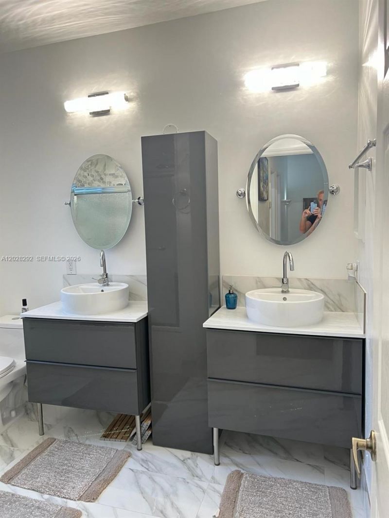 1120 Papaya St , Hollywood, FL 33019 Photo