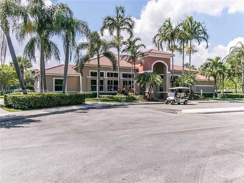 1120 Papaya St , Hollywood, FL 33019 Photo
