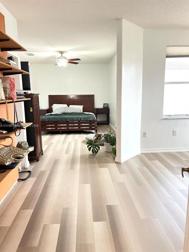 1120 Papaya St , Hollywood, FL 33019 Photo