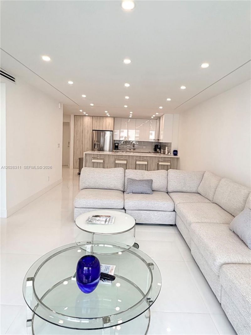 19390 Collins Ave , Unit 908, Sunny Isles Beach, FL 33160 Photo