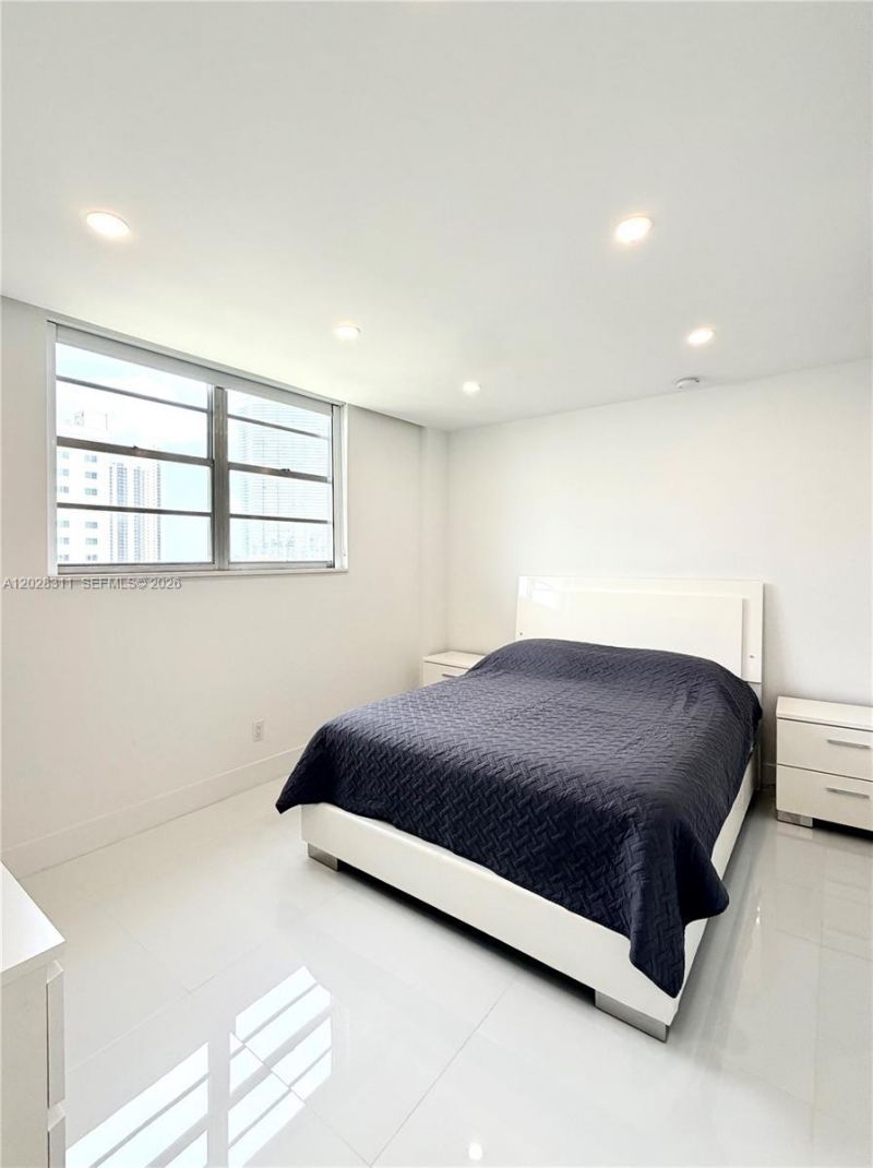 19390 Collins Ave , Unit 908, Sunny Isles Beach, FL 33160 Photo