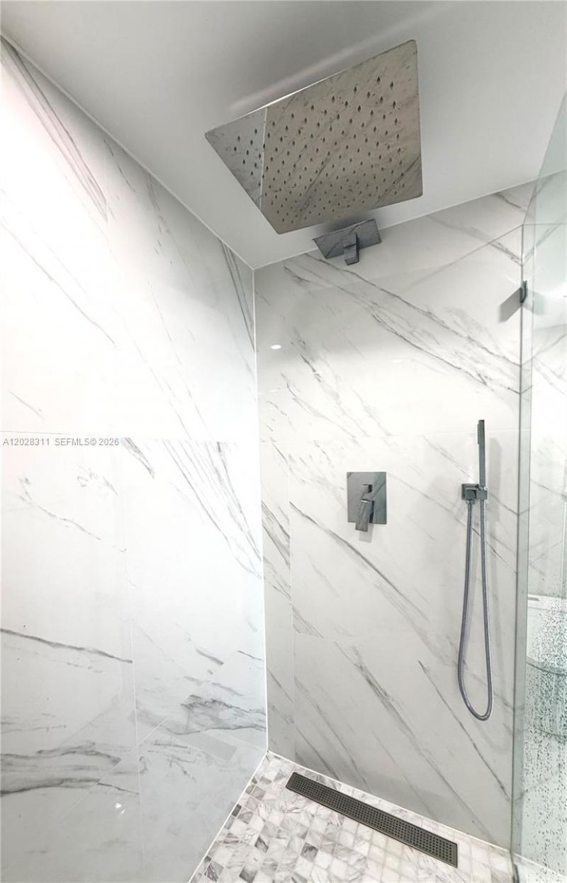 19390 Collins Ave , Unit 908, Sunny Isles Beach, FL 33160 Photo