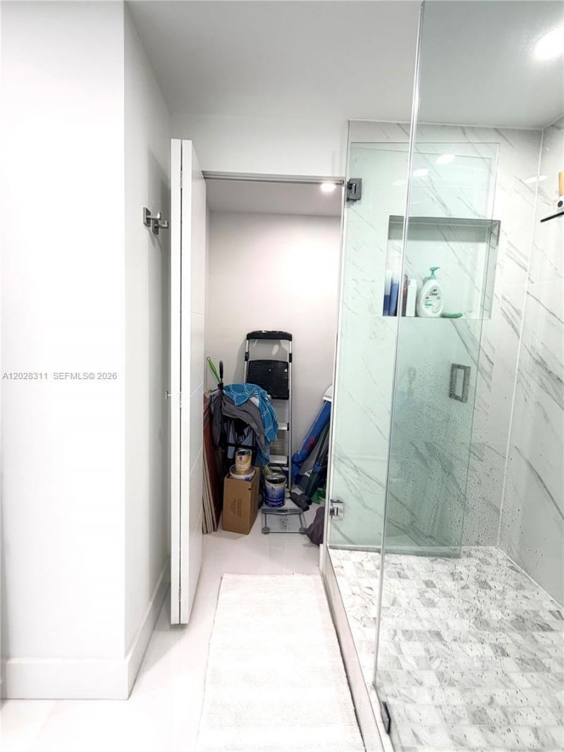 19390 Collins Ave , Unit 908, Sunny Isles Beach, FL 33160 Photo