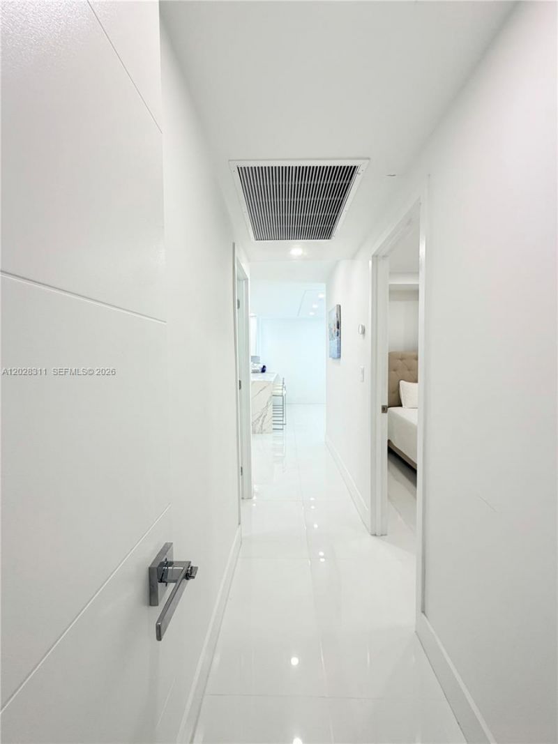 19390 Collins Ave , Unit 908, Sunny Isles Beach, FL 33160 Photo