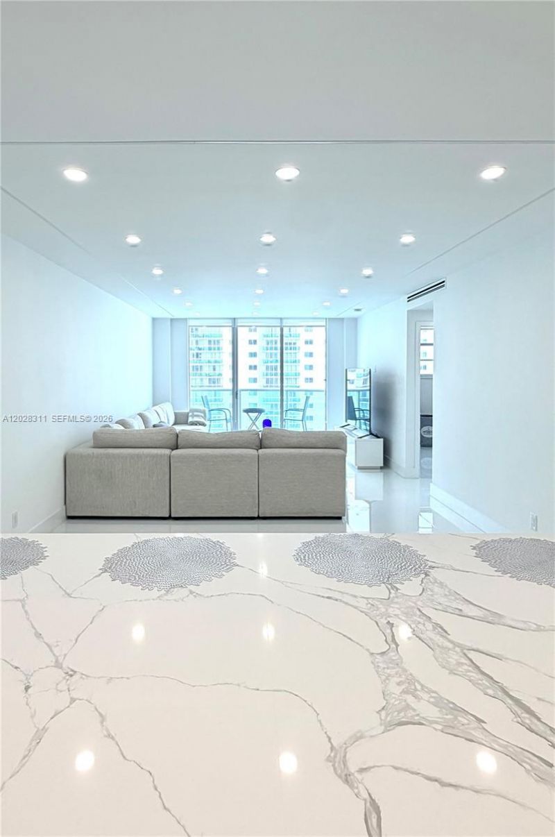 19390 Collins Ave , Unit 908, Sunny Isles Beach, FL 33160 Photo