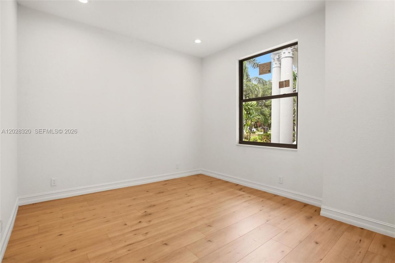 3250 W Stonebrook Cir , Davie, FL 33330 Photo