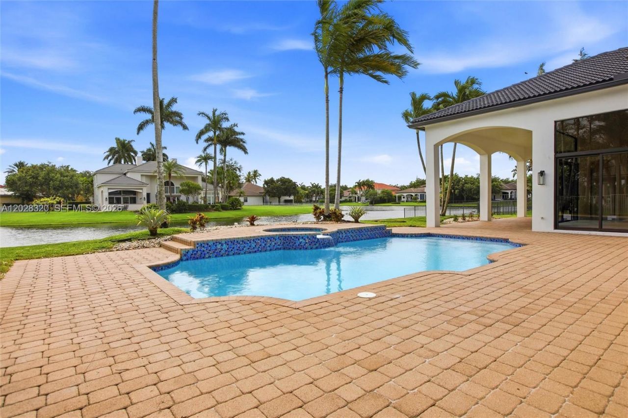 3250 W Stonebrook Cir , Davie, FL 33330 Photo